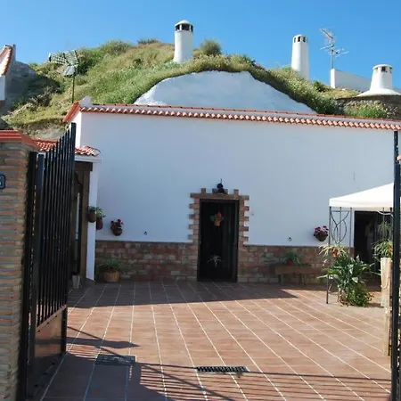 Cueva La Ermita Casa de Férias